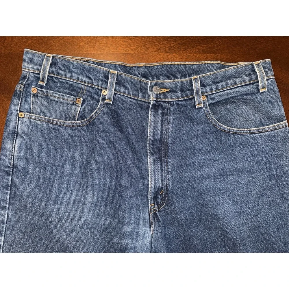 Levi 550 Mens Jeans Size 38x32‎ Relaxed Fit Dark Wash Broken In Soft SEE NOTES
